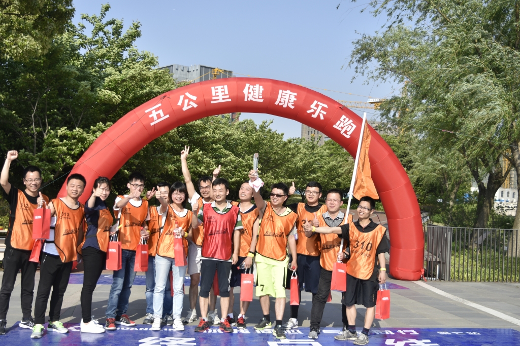 维多利亚老品牌vic(集团)官方网站