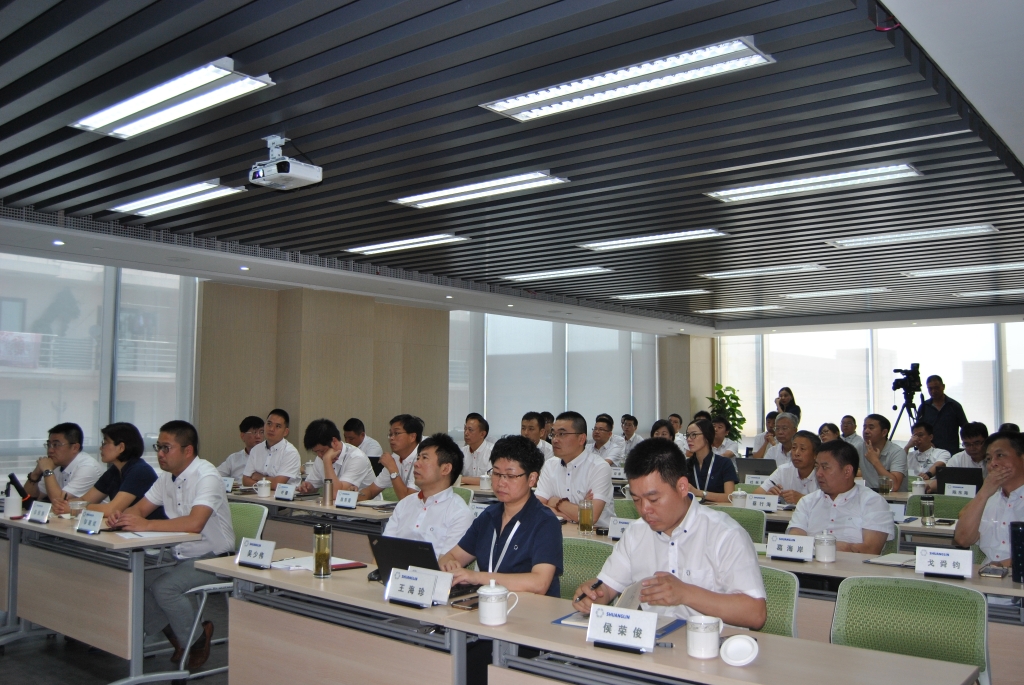 维多利亚老品牌vic(集团)官方网站