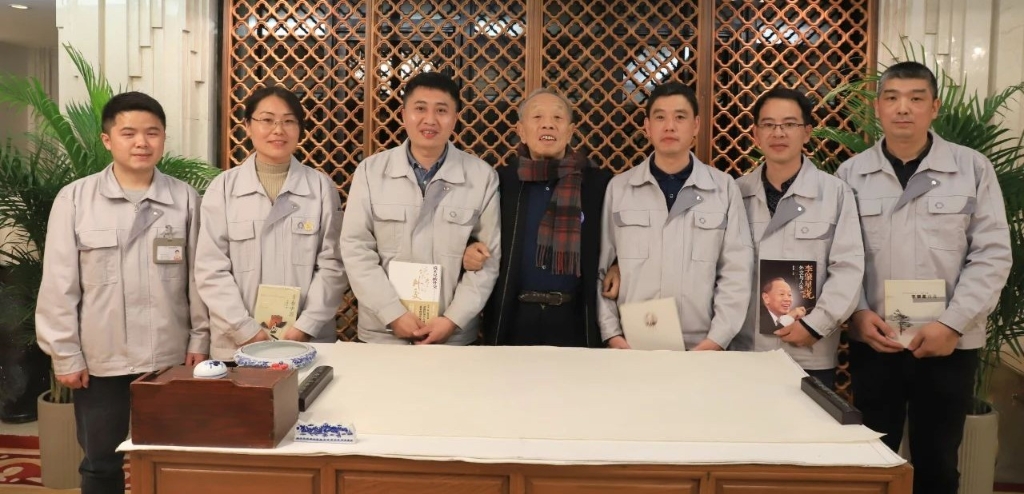 维多利亚老品牌vic(集团)官方网站